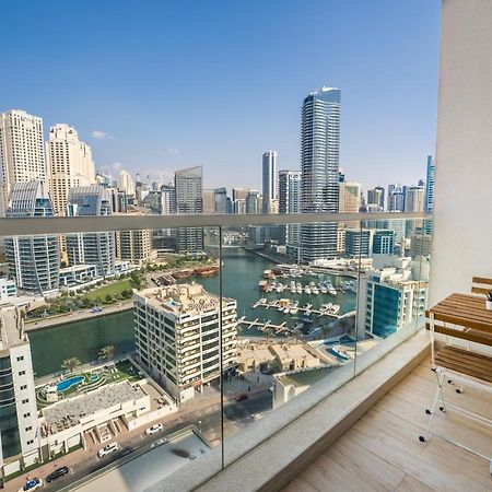 Fam Living - Marina Marvel - Studio Apartment With Breathtaking Views In Studio One Tower Dubai Luaran gambar