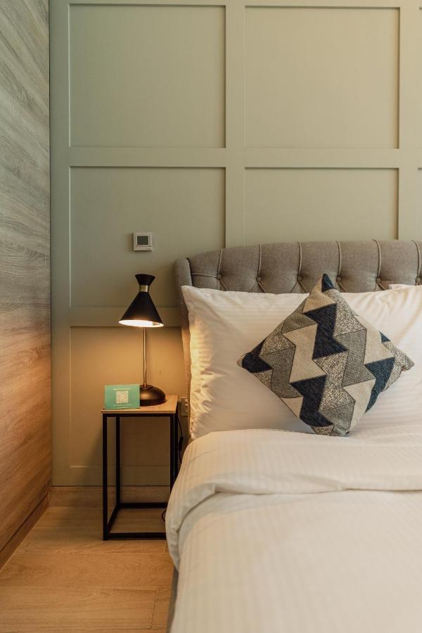Fam Living - Marina Marvel - Studio Apartment With Breathtaking Views In Studio One Tower Dubai Luaran gambar