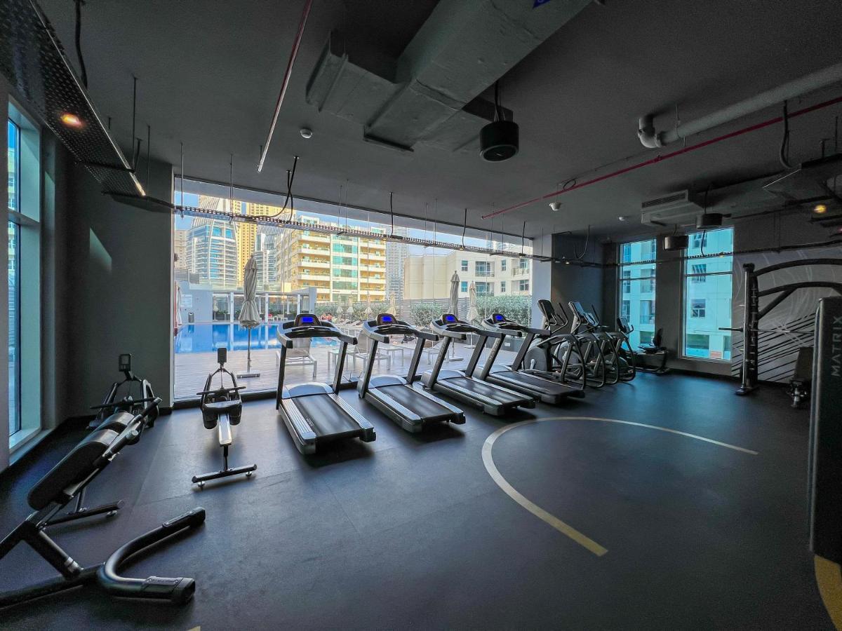 Fam Living - Marina Marvel - Studio Apartment With Breathtaking Views In Studio One Tower Dubai Luaran gambar